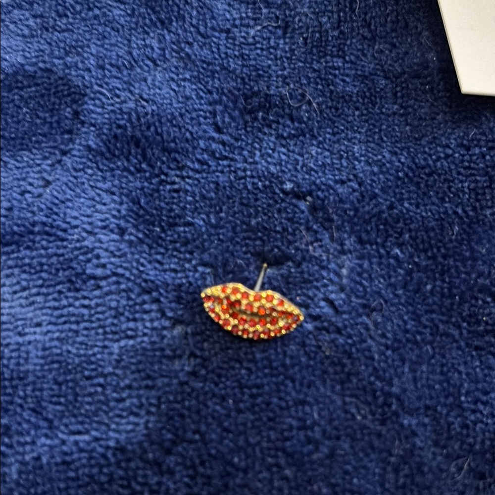 Kate Spade Gold and Red Lip Earrings “Hit the Town” - Picture 7 of 8